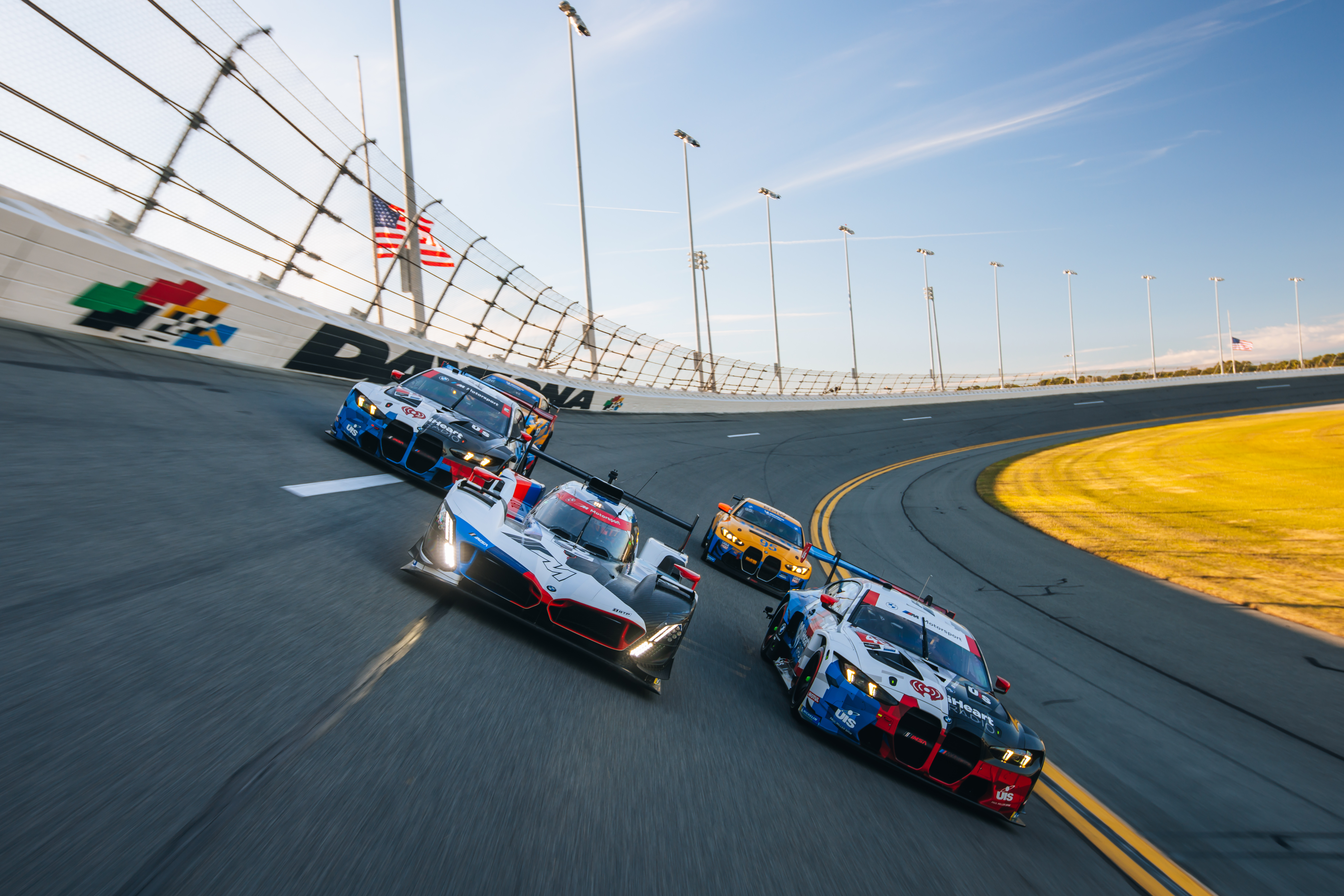 Daytona (USA), 17-19 January 2025. Roar before the 24, Daytona 24 Hours, IMSA WeatherTech SportsCar Championship, IMSA Michelin Pilot Challenge, Car-to-Car, photoshoot, BMW M Hybrid V8, BMW M Team RLL, BMW M4 GT3 EVO, Paul Miller Racing, BMW M4 GT4 EVO, Turner Motorsport.